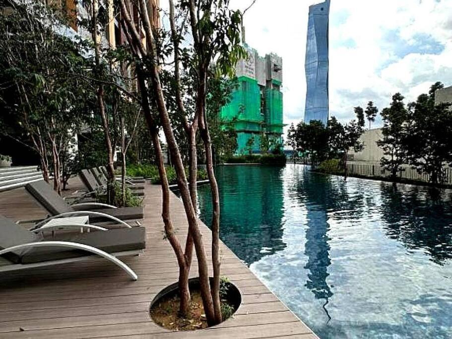 Pangsapuri At Bukit Bintang Lalaport 32nd Flr Klcc View Kuala Lumpur