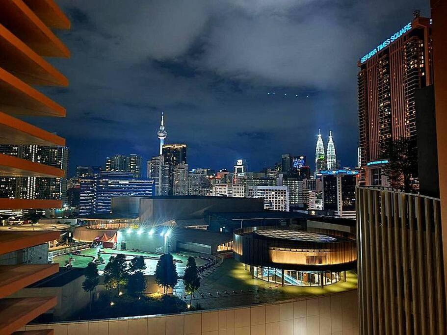 At Bukit Bintang Lalaport 32nd Flr Klcc View Pangsapuri *
